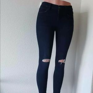 Dark navy skinny stretch distressed jeans AE sz 2